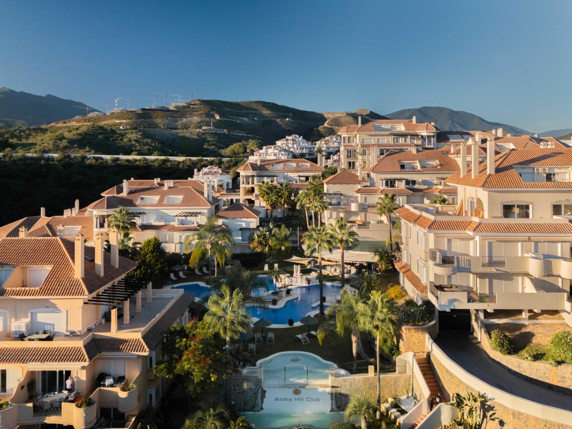 Aloha Hills Club Pools Gym Apartamento Marbella